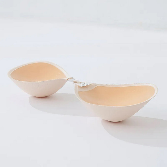 NuBra 無痕加墊2.0正面有溝側面有曲線