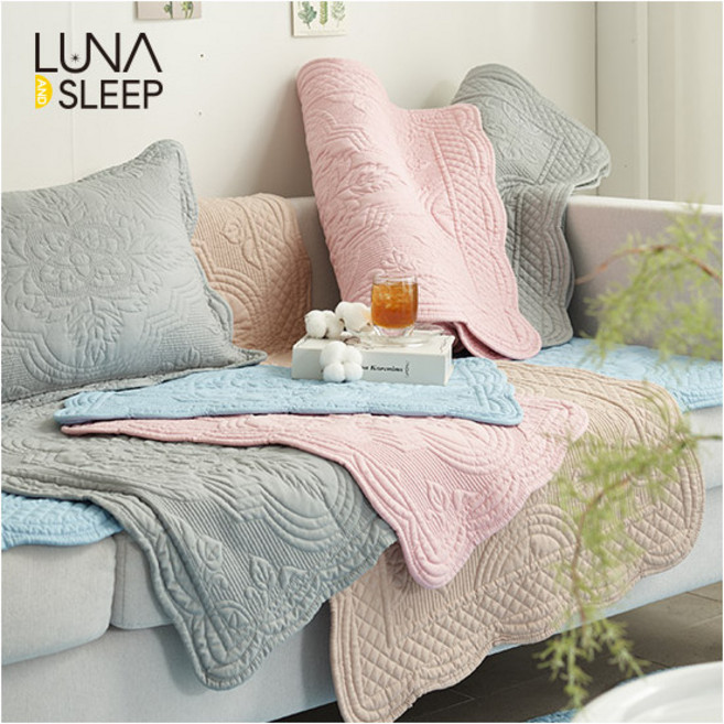 [루나앤슬립] [4인 와이드]목화솜 자수퀼팅 소파패드 2장+다용도 발매트