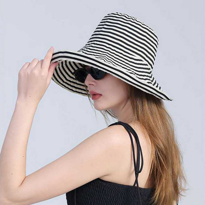 이여빈 넓은 챙으로 완벽한 자외선 차단 썬캡 모자
