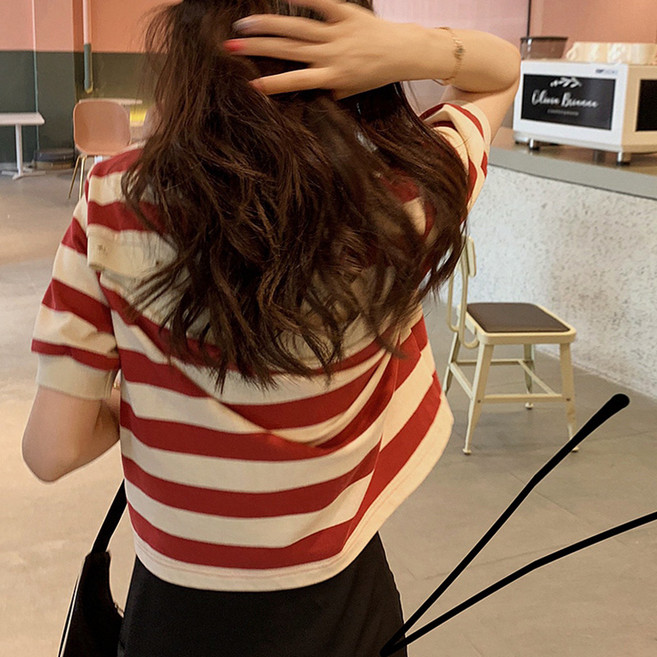 [줄리엔느] 카라 단가라 뒷트임 포인트 반팔 티셔츠