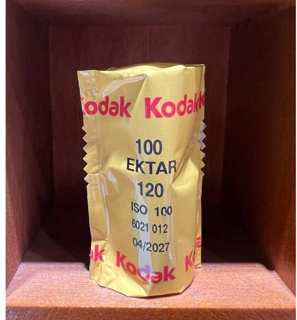 Kodak Ektar 100 120 彩色負片 專業級底片, 1個, 單捲(拆盒)效期2027/04