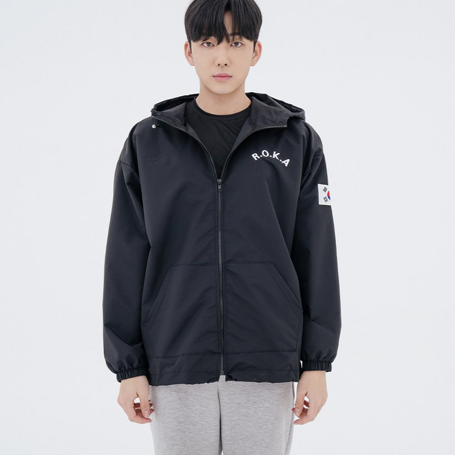 ROKA 로카 자수 바람막이 검정 윈드브레이커 아웃도어 등산 캠핑 자켓 점퍼