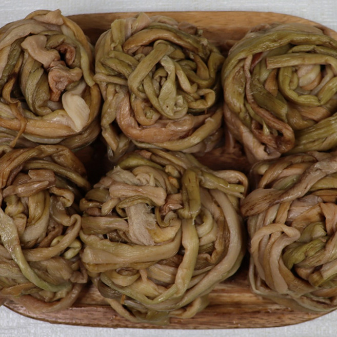 삶은 토란대 4kg (1kg 4봉) 삶은나물 데친 토란줄기 보름나물 수입산, 1kg, 4개