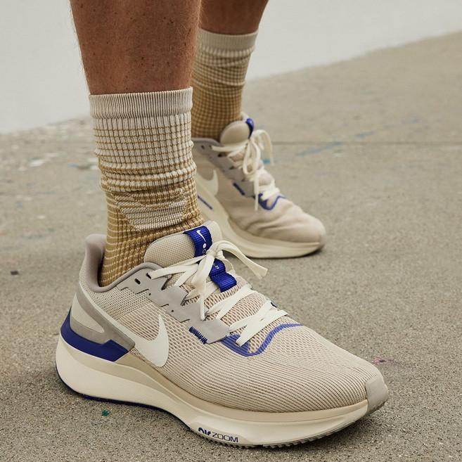 나이키 런닝화 스트럭처 25 프리미엄 로드 러닝화 HF4311-126