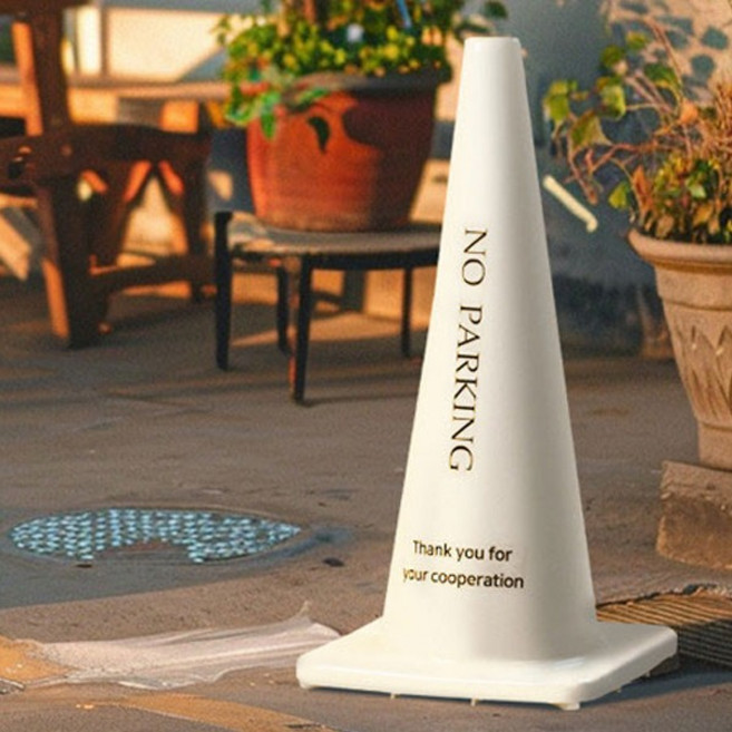 주차꼬깔 라바콘 화이트 주차콘 / 높이 66cm / 고무 주차금지표지판 / 4개마다 운임비 부과