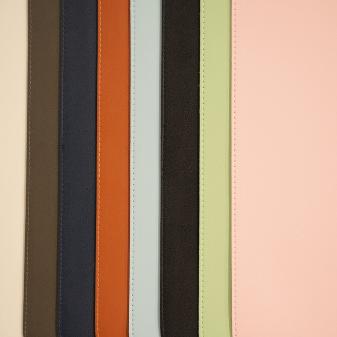 감성작가 가죽 데스크매트 사무용품 데스커 책상패드 보호 매트 덮개 방수패드 책상깔판, 블랙