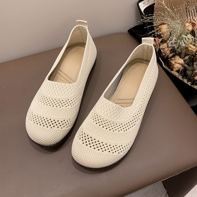 BLTER 여성 여름 니트 메쉬 단화 발편한 슬립온 미끄럼방지 샌들 엄마 신발 니트 스판 망사 샌들 컴포트 푹신푹신 가볍고 편한 신발 여성 스니커즈 워킹화KS08