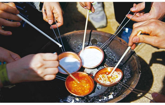 달고나 파우더 커피 까페 카페 베이커리 아이들 부모님 남친 애인 미팅 데이트 캠핑 펜션 여행 등산 낚시 아빠 엄마 이모 할머니 아들 딸 조카 파티 피크닉 여행, 1세트, 500g