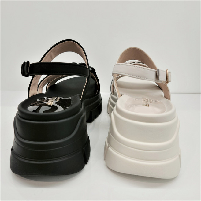 [탠디] 미셸by 탠디 통굽7CM에 발까지 편해! 여름철 휘뚜루 마뚜루 신기 좋은 데일리 어글리 샌들 M24U0OP23 탠디 여성 샌들 통굽 웨지 샌들