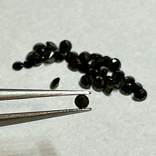 鑫宸珠寶 天然黑色鑽石 0.72克拉 黑色碎鑽 小配鑽, 1個
