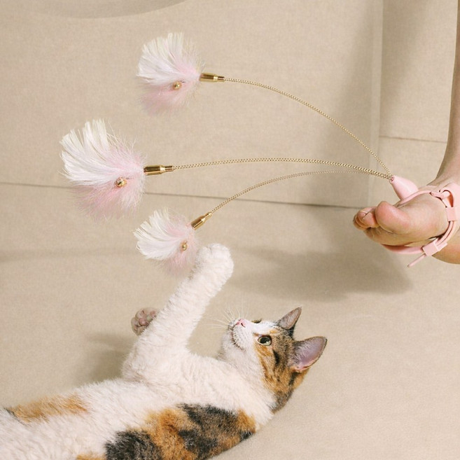[고양이 깃털 장난감] 밴드형 발목 착용/캣타워 고정 가능 혼자노는 운동 사냥놀이 캣토이 라도스, 1개, 핑크