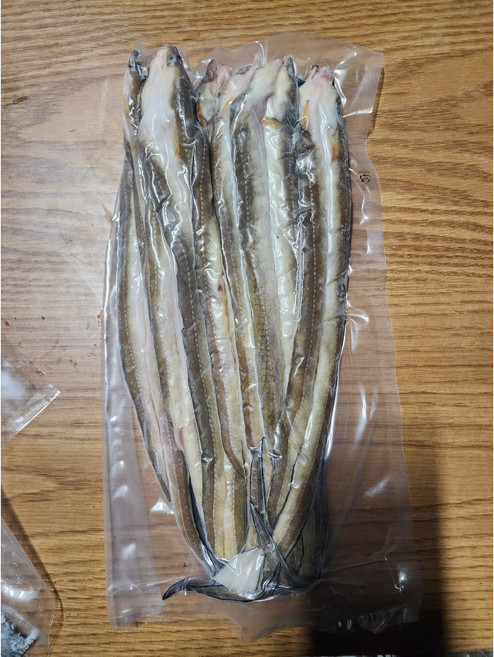 자연산 반건조 손질장어 특대 2마리 (원물2kg) 완도 바다장어 갯장어 하모, 소(절단손질후500g)장어조림반찬용, 1개