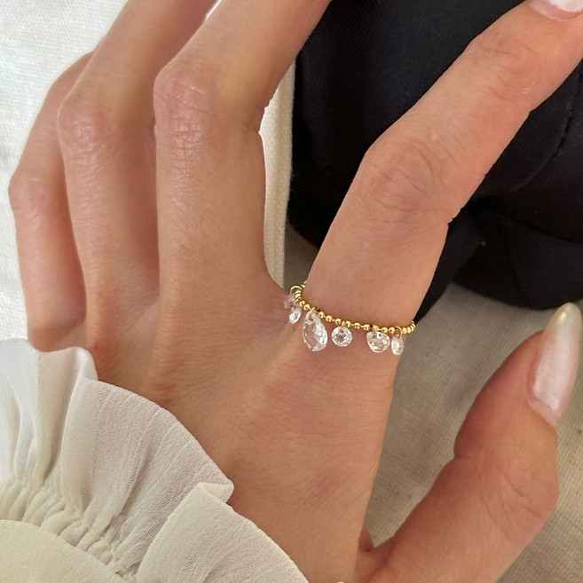 ROYALBELLE 여성 드롭 큐빅 반지 물방울 링 포인트 데일리 쥬얼리 반지 E0080424