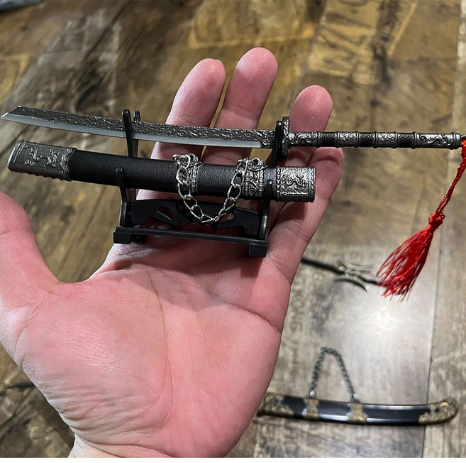 廣隆 三國志 關羽龍紋刀 黃忠弓 模型擺件 精緻工藝, 戰刀+刀架