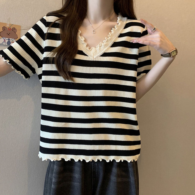 ROYALBELLE 여성 빅사이즈 브이넥 니트 스트라이프 프릴 반팔 티셔츠 Z0050402