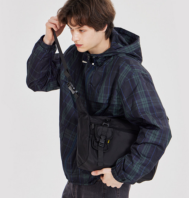 슬라비코 남녀공용 어반 메신저백 방수 크로스백