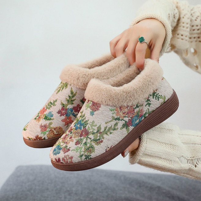메인워크 중장년여성 털 신발 방한화 겨울 기모 키높이 보온 자수 엄마 털실내화 데일리 미끄럼방지 발편한 슬립온 스니커즈 단화