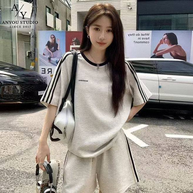 ANYOU 일상 데일리 코디에 최적화된 여성 반팔 반바지 세트 여름 캐주얼 스타일 편한 투피스 여성용 캐주얼 세트 상하 세트