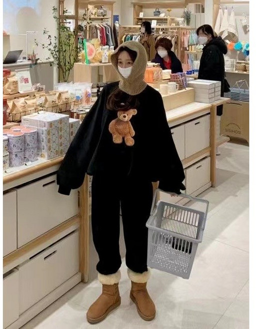 [올씨마] 여성 캐릭터 프린팅 기모 맨투맨 밴딩 조거 트레이닝 세트7063