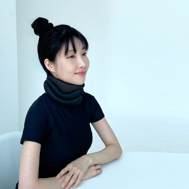 실루엣 의료용 쿠션형 목보호대 목견인기 목디스크 지지대, NS175 블랙, 1개