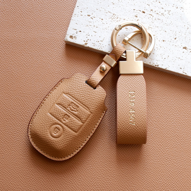 (무료각인)트니르 기아 호환 올뉴 더뉴 카렌스 K5 뉴쏘렌토 더뉴 스포티지 쏘울 니로 카니발 모닝 레이 차 키케이스 가죽 + 키링 차량용품 키홀더, 기아G타입(3버튼), 샌드브라운