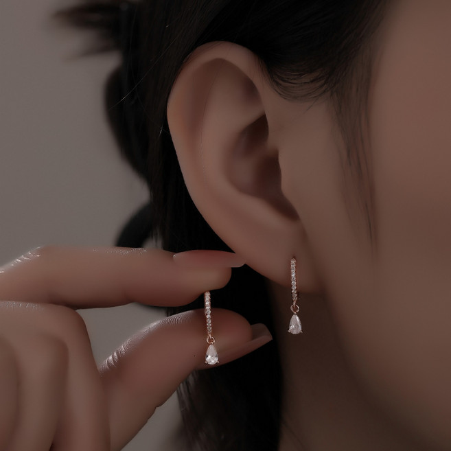 티모니 여성 14K GF 물방울 큐빅 귀걸이 여성패션 데일리 귀설이 선물추천