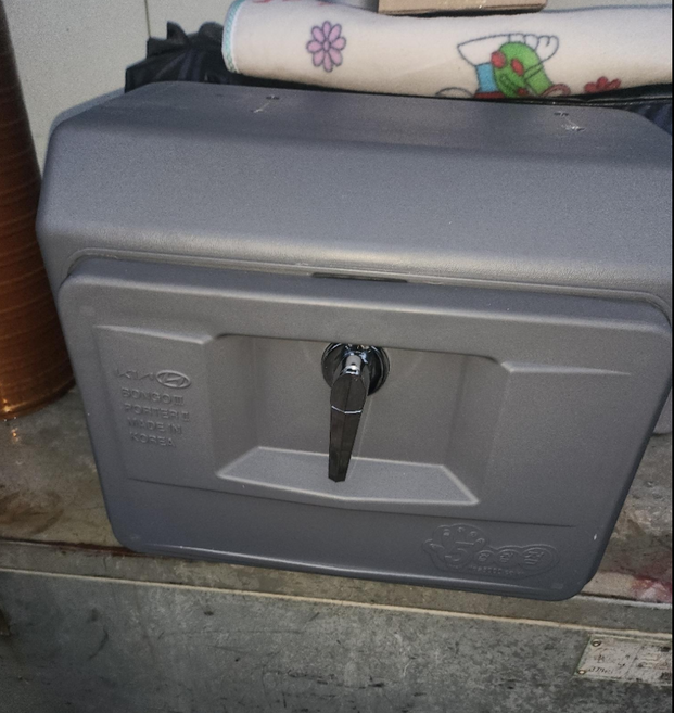 포터2 봉고3 1톤 경유 LPG 하부 공구함 트럭 용품 적재함 요소수 현대 기아 뒷바퀴 size 디젤 호환, 1개, grey