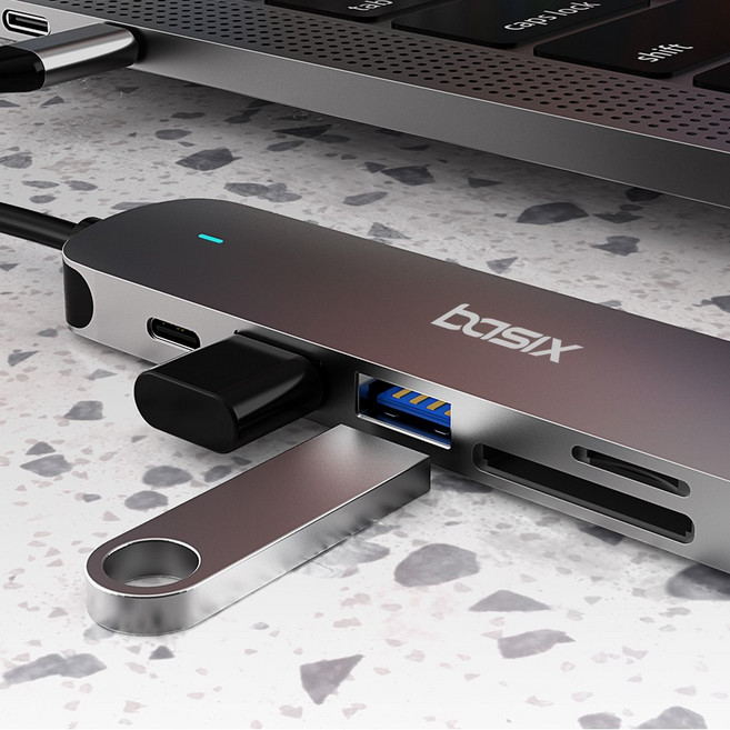 오앤오 멀티허브 6in1 베이식스 usb C타입