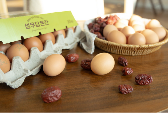 [성우담은란] 동물복지 무항생제 당일산란 100퍼센트 식물성 단백질 사료와 대추를 급이한 유정란 (대란), 1박스, 60구