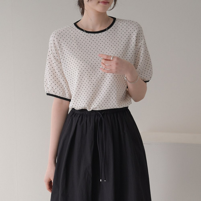 데일리앤 하이디 여리핏 링클 배색 도트 반팔 블라우스 티셔츠 봄 여름