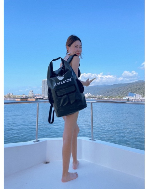MARJAQE 防水背包 22L, 黑色