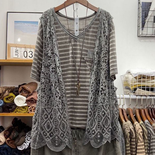 ROYALBELLE 여성 펀칭 브이넥 숏기장 루즈핏 레이어드 자외선 차단 얇은 니트 베스트 V01013121