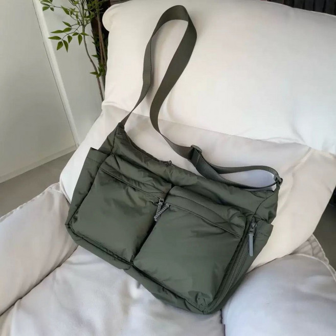 대용량 캐주얼 숄더백 멀티포켓 유니클로디자인 크로스백