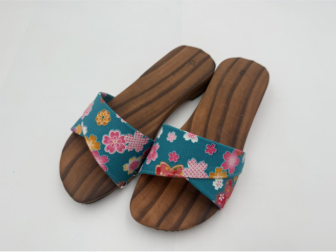 g-shoes shop木鞋工坊貓咪木屐拖鞋 可愛貓咪造型 舒適木質鞋底 夏日必備時尚單品