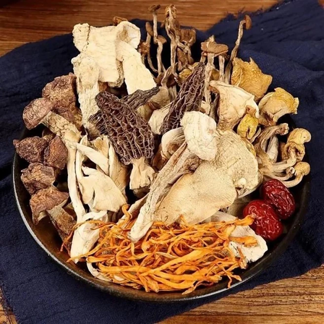 운남 7가지 건조 모둠버섯 세트 총2통(60g/통) 영양버섯, 60g - 쿠팡