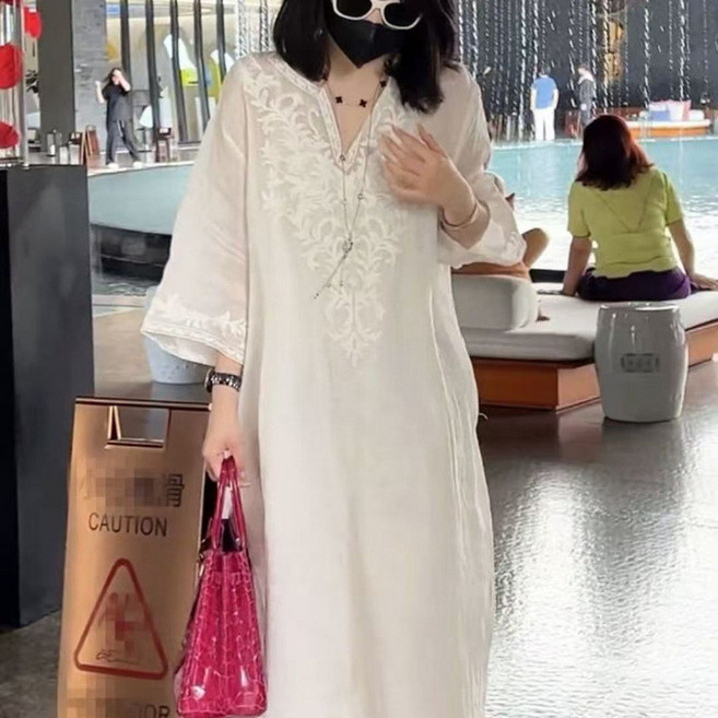 棉麻重工刺繡連衣裙 女 寬鬆氣質新中式長裙, 白色