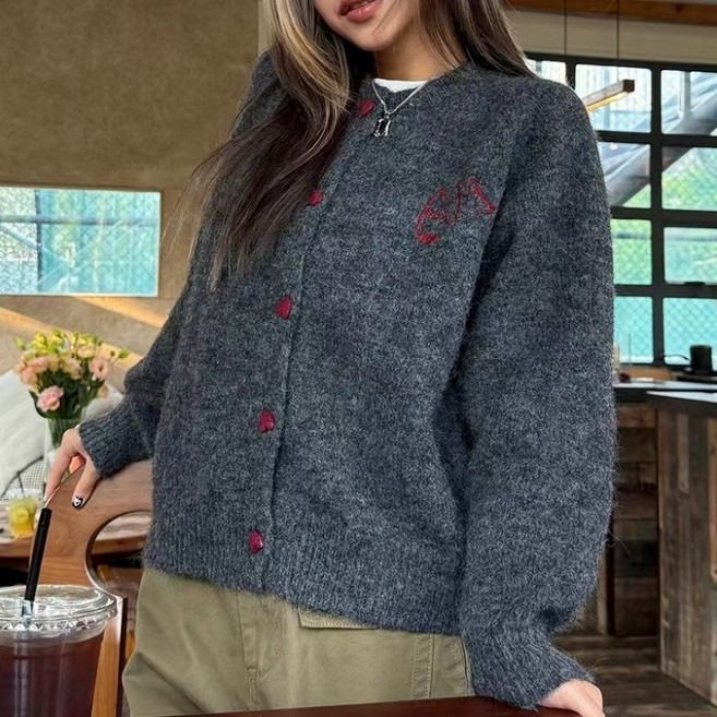 아이엠몽 여성 자수 포인트 니트 가디건