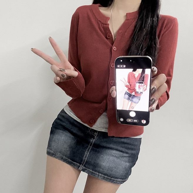 VANANA2 [촉감깡패] 환절기&간절기필수템! 봄/가을 차르르한 브이 단추 여성 모던 내츄럴 가디건