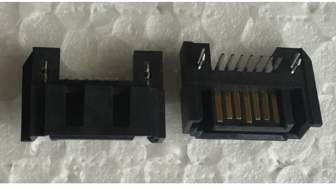 【IF】SATA 7pin 公 90度 DIP 連接器 CONNECTOR 半包框 LOCK, 1個