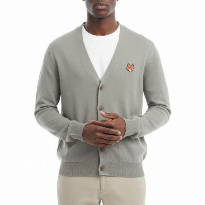 공식정품 메종키츠네 남성 가디건 니트 선물 MAISON KITSUNE 25FW FOX HEAD MERINO REGULAR CARDIGAN (PM00501KT1181-P131)