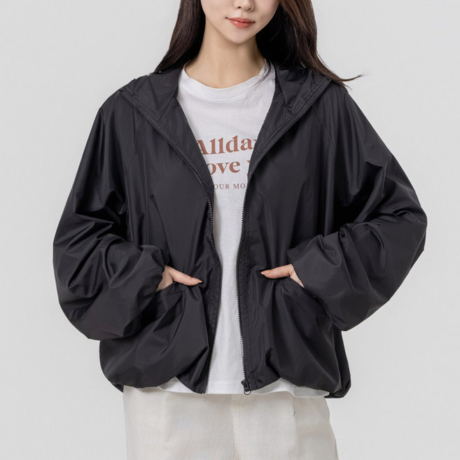 어브라운 여성 간절기 경량 크롭 바람막이 자켓