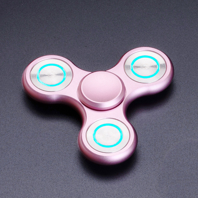 鋁合金手指陀螺 不鏽鋼三元魔幻減壓旋轉動玩具, 泄密者夜光版粉色配手電筒,配拉鍊皮包, 1個