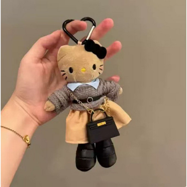 Agme 키다리 헬로키티 롱다리 태닝 버클 키링 어반 뷰티