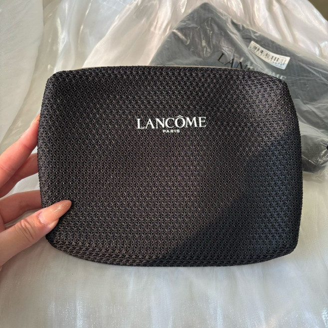 LANCOME 蘭蔻 黑色簡約化妝包 質感滿分