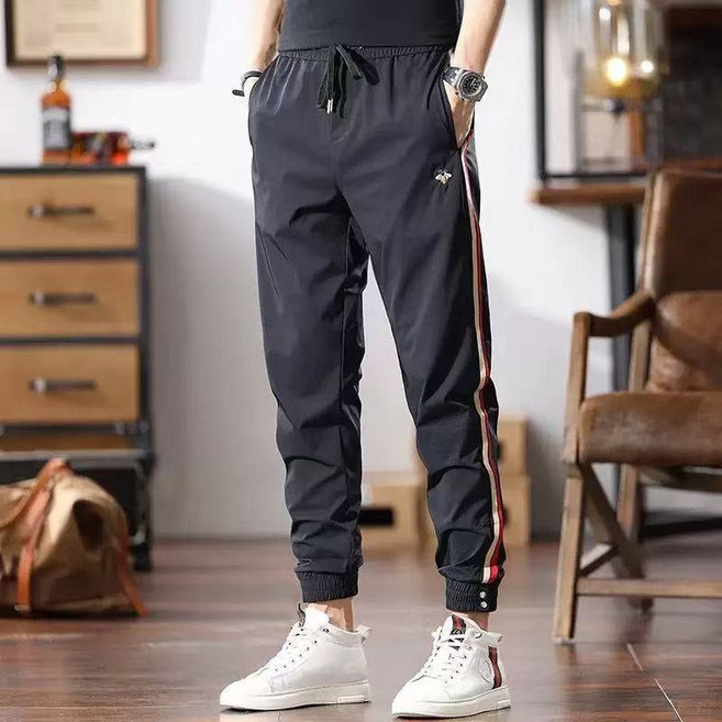 십전십미 여름 얇은 스판 와이드 조거 캐주얼 바지 남자 속건 조거 트레이닝 9부 바지