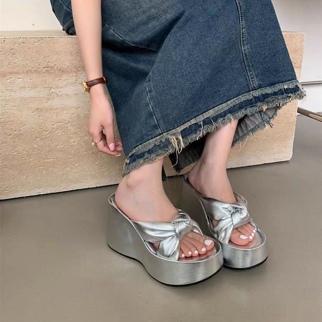 여성용 여름 통굽 슬리퍼 웨지 힐 키높이 비치 일자 하이힐 10cm굽 슬리퍼 25HD06JJ