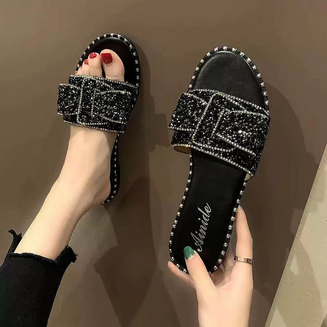 쌍천 빅 사이즈 큐빅 여성 여름 슬리퍼 위에 일자 리본 세미 슬리퍼 여성화 Y250909