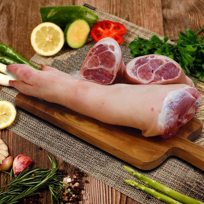 착한정육점 국내산 한돈 앞다리 장족 (1.6kg 이상) 돼지 족발 1개 통족 절단족, 1.6kg