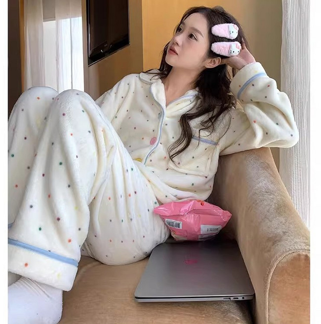 YioYcc 겨울 여자 잠옷세트 루즈핏 융털 기모 극세사잠옷