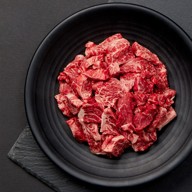 한우 1등급이상 국거리용 소고기 300g (스킨포장), 1개